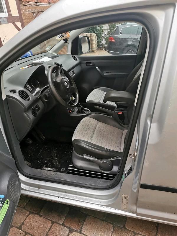 Gebraucht VW Caddy 103 PS (75 kW) 2012 Silber Van / Kleinbus