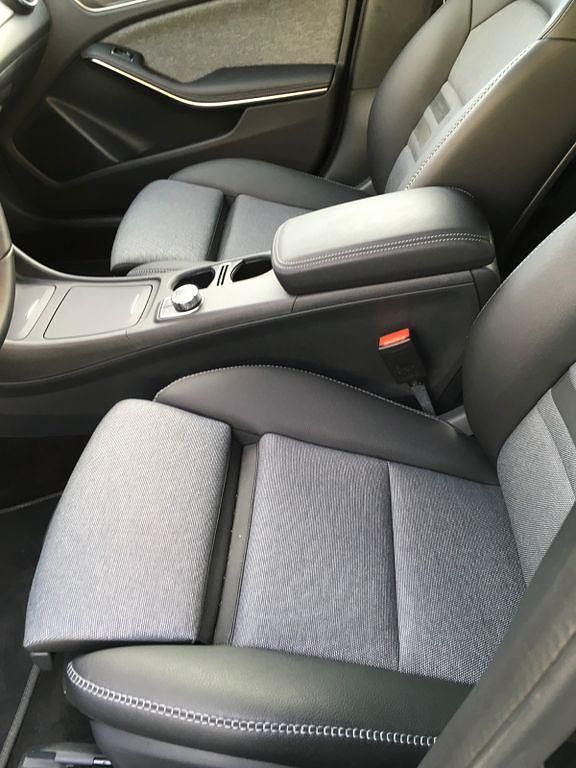 Gebraucht Mercedes GLA220 Style 170 PS (125 kW) 2016 Schwarz SUV