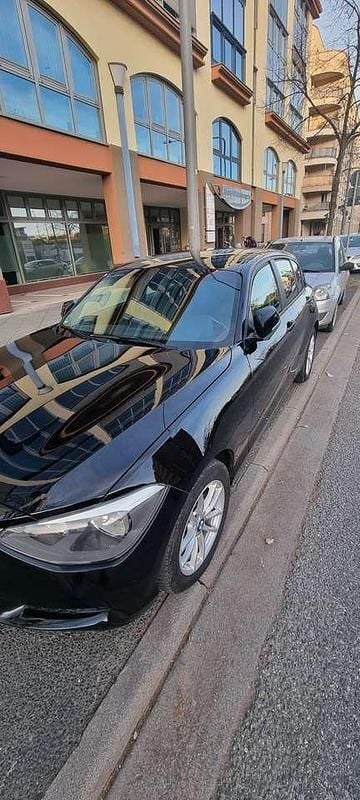 Schwarz Gebraucht 2015 BMW 116 Kleinwagen | 10.200 € (Fairer Preis) - Bild 1/4