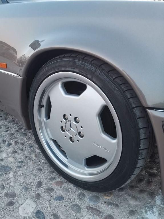 Gebraucht Mercedes E500 326 PS (239 kW) 1992 Gold Limousine