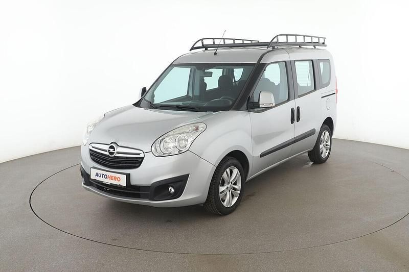 Grau Gebraucht 2014 Opel Combo Edition Van / Kleinbus | 11.570 € (Teuer) - Bild 1/3