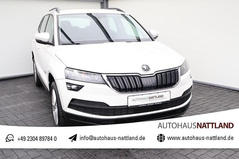 Candyweiss Gebraucht 2019 Skoda Karoq Ambition SUV | 18.750 € (Guter Preis) - Bild 1/4