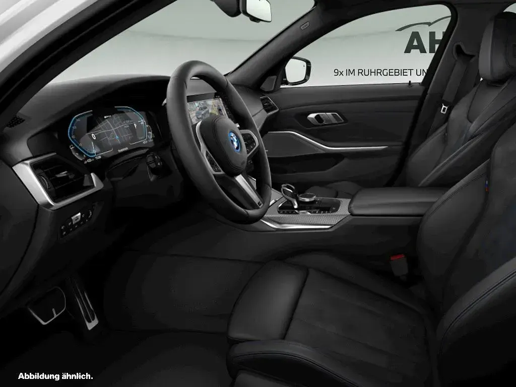 Gebraucht BMW 330e Efficient Dynamics 252 PS (185 kW) 2022 Alpinweiss iii Kombi
