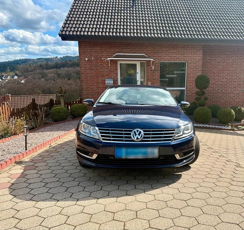 Usata VW Passat 140 CV (102 kW) 2012 Blu Coupé