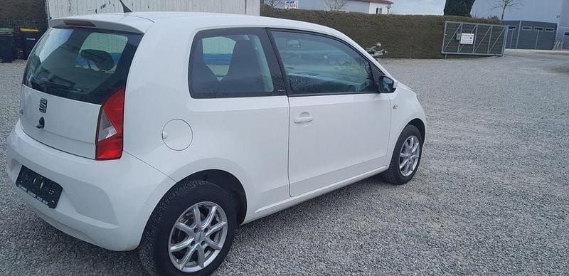 Gebraucht Seat Mii I-Tech 75 PS (55 kW) 2015 Weiß Kleinwagen