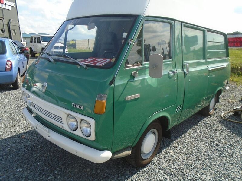 Gebraucht Toyota HiAce 69 PS (50 kW) 1975 Grün Van