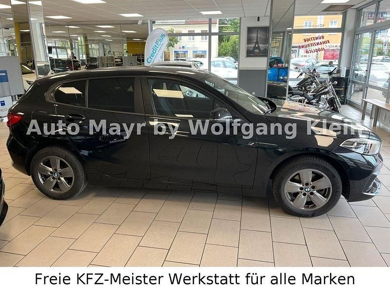 Gebraucht BMW 118 Advantage 136 PS (100 kW) 2023 Schwarz Kleinwagen