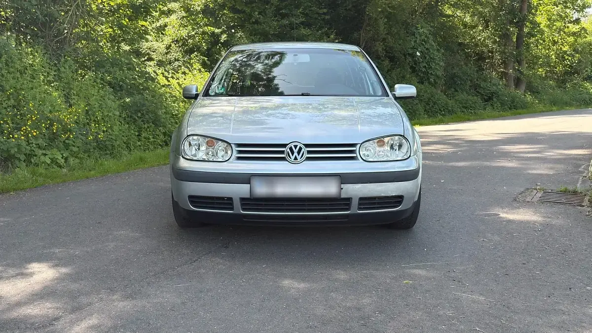 Occasion VW Golf 105 ch (77 kW) 2005 Argent Coupé