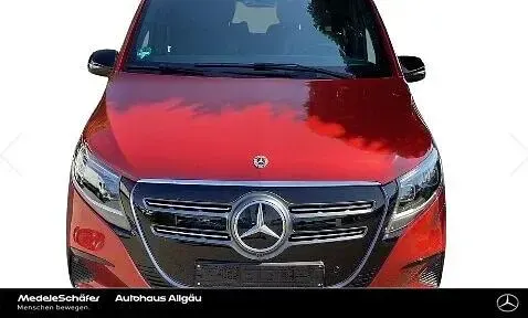 Gebraucht Mercedes EQV300 Avantgarde 150 kW (204 PS) 2025 Rot Van / Kleinbus