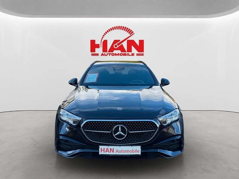 Schwarz Gebraucht 2024 Mercedes E220 Advanced Kombi | 44.900 € (Superpreis) - Bild 1/4
