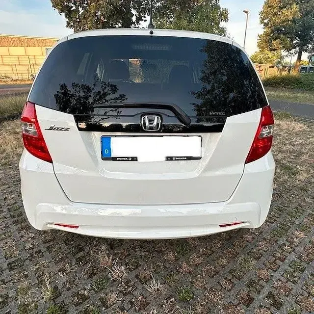 Gebraucht Honda Jazz Elegance 99 PS (72 kW) 2011 Weiß Kleinwagen