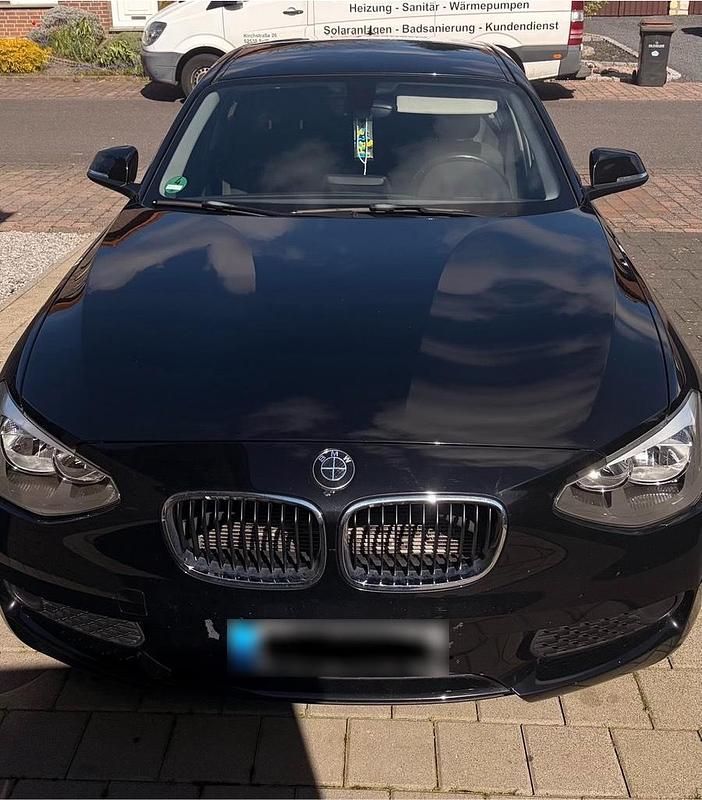 Gebraucht BMW 116 136 PS (100 kW) 2011 Schwarz Kleinwagen