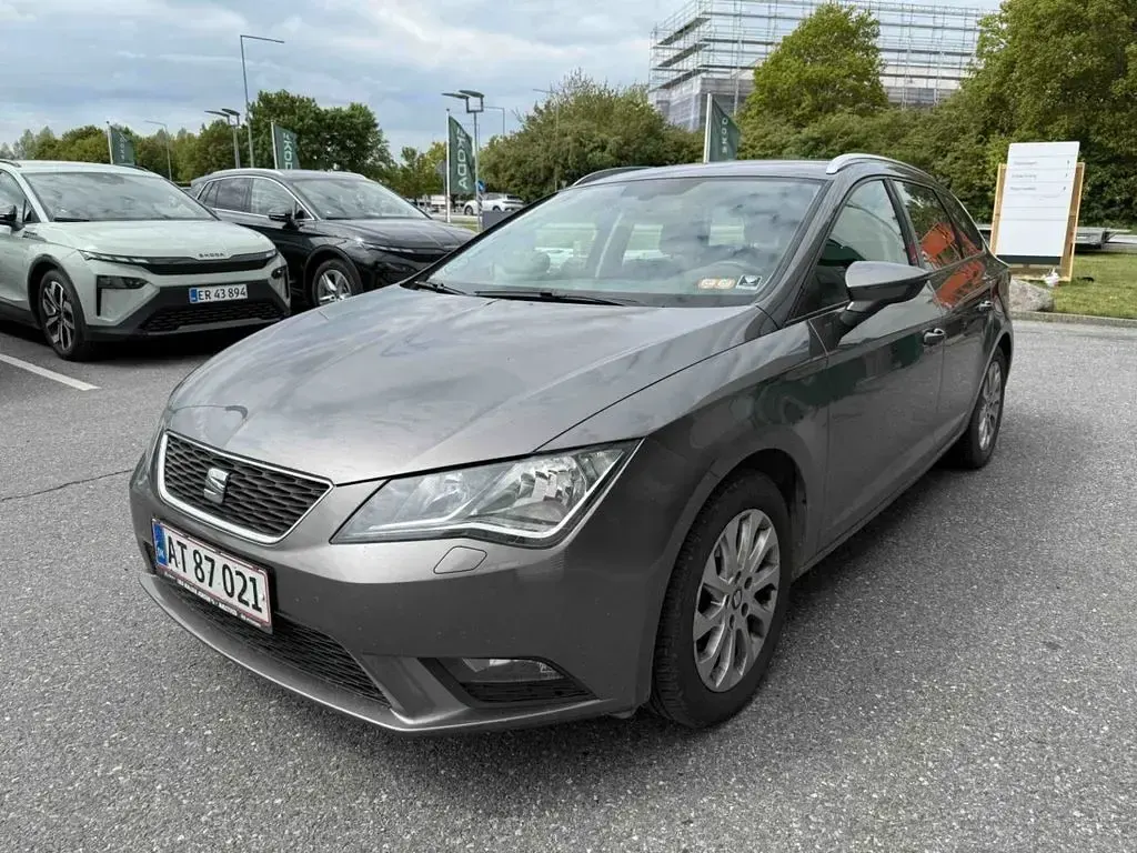 Gebraucht Seat Leon ST Style 150 PS (110 kW) 2014 Grau Kombi