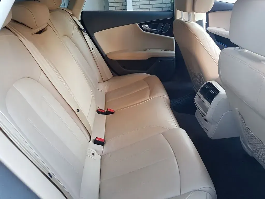 Gebraucht Audi A7 Sportback Ambiente 204 PS (150 kW) 2012 Grau Kleinwagen