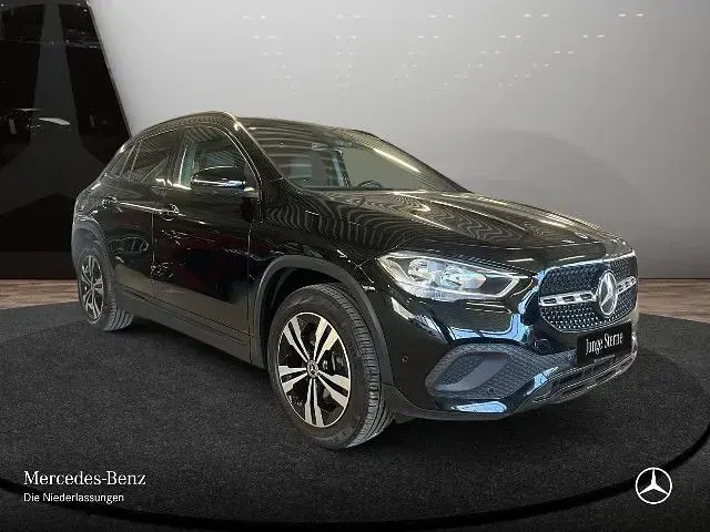 Gebraucht Mercedes GLA250 218 PS (160 kW) 2023 SUV