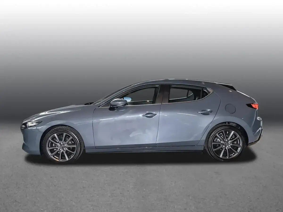 Gebraucht Mazda 3 Center-Line 140 PS (102 kW) 2025 Grau Limousine