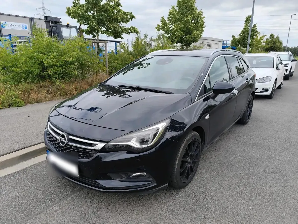 Gebraucht Opel Astra 125 PS (91 kW) 2018 Blau Kombi