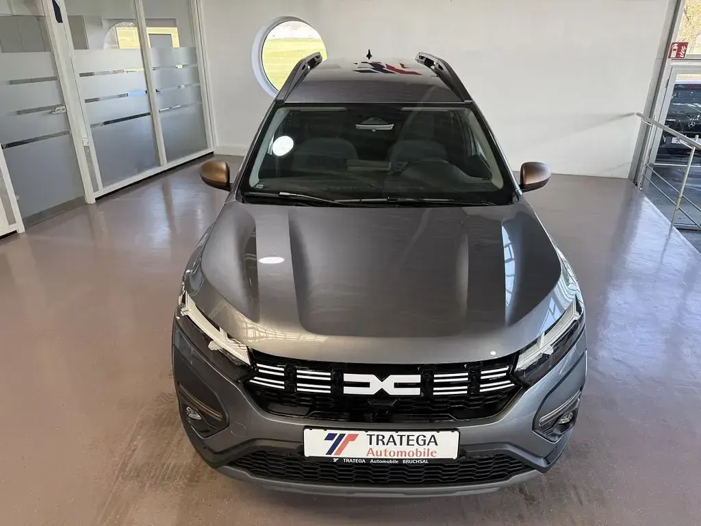 Gebraucht Dacia Jogger Extreme 141 PS (103 kW) 2025 Dolomitgrau Van / Kleinbus