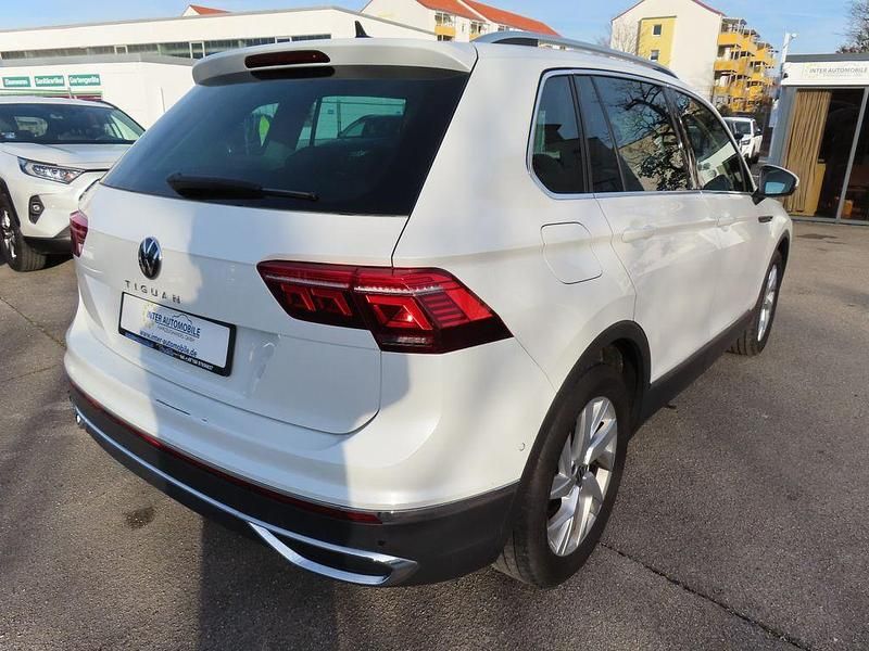 Gebraucht VW Tiguan Elegance 150 PS (110 kW) 2021 Weiß SUV