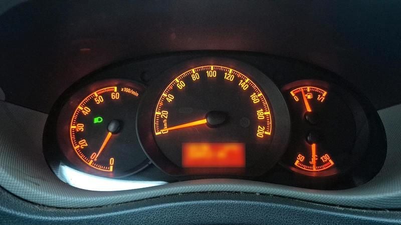 Gebraucht Opel Movano 136 PS (100 kW) 2015 Weiß Van / Kleinbus