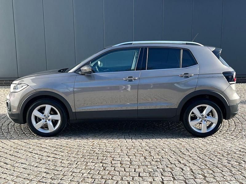 Gebraucht VW T-Cross Style 150 PS (110 kW) 2021 Limestone grey metallic SUV