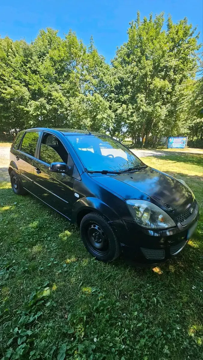 Gebraucht Ford Fiesta 70 PS (51 kW) 2007 Blau Kleinwagen