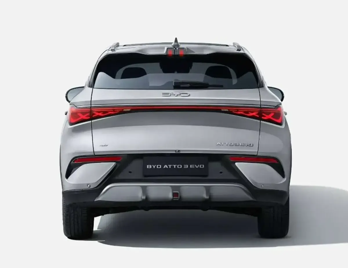Neu BYD Atto 3 330 kW (449 PS) 2026 Skiing white SUV