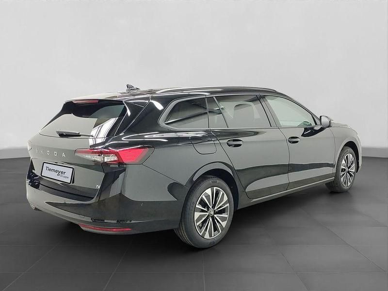Neu Skoda Superb Selection 150 PS (110 kW) 2026 Schwarz Kombi