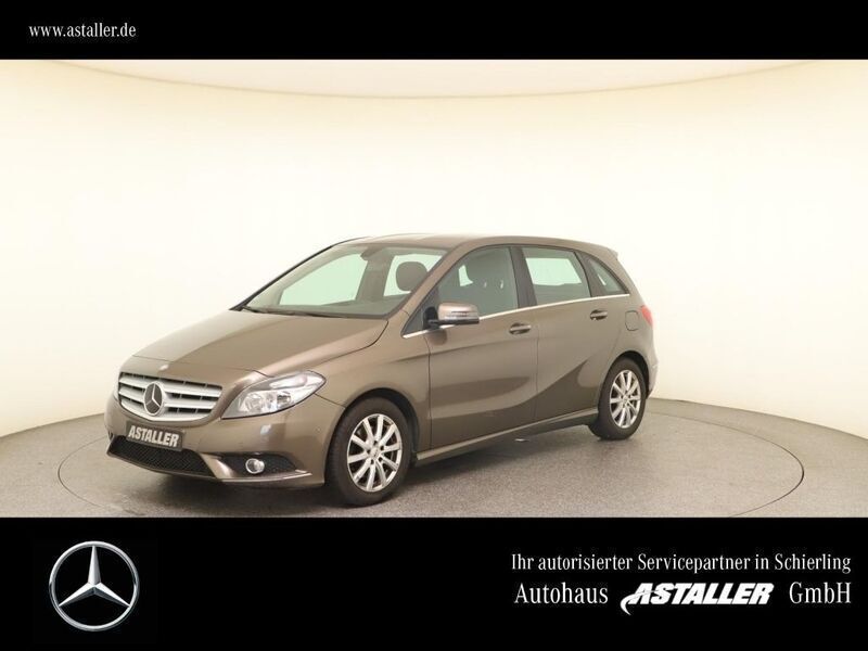 Grau Gebraucht 2013 Mercedes B200 Van / Kleinbus | 8.499 € (Superpreis) - Bild 1/4
