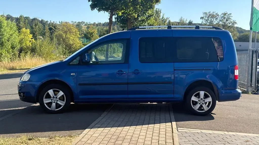 Gebraucht VW Caddy Maxi Life 105 PS (77 kW) 2009 Blau Van / Kleinbus