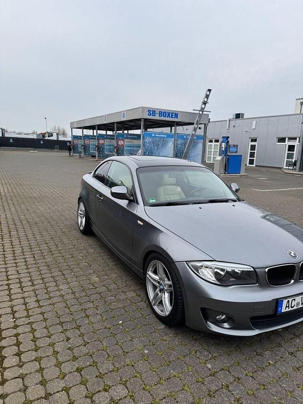 Gebraucht BMW 118 Coupé 143 PS (105 kW) 2011 Grau Coupé