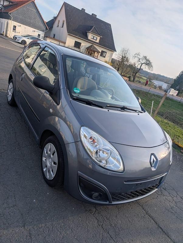 Gebraucht Renault Twingo 76 PS (55 kW) 2008 Silber Kleinwagen