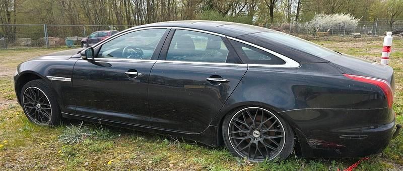 Gebraucht Jaguar XJ 272 PS (200 kW) 2011 Schwarz Limousine