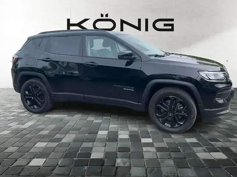 Gebraucht Jeep Compass Limited 180 PS (132 kW) 2022 Schwarz SUV