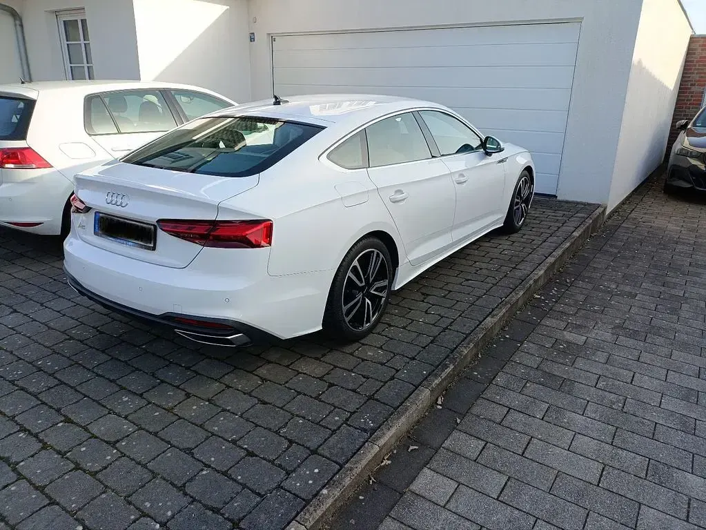 Gebraucht Audi A5 Sportback 150 PS (110 kW) 2023 Weiß Kleinwagen
