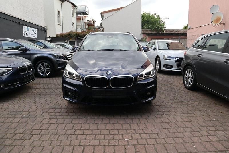 Gebraucht BMW 218 Basis 150 PS (110 kW) 2015 Blau Kombi