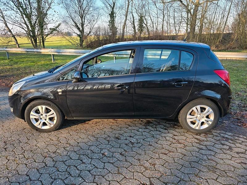 Gebraucht Opel Corsa Edition 85 PS (62 kW) 2010 Schwarz Kleinwagen