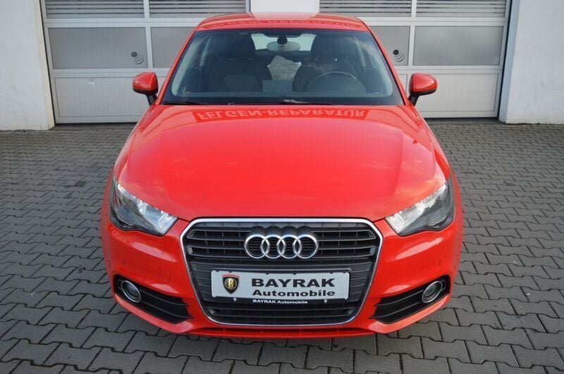 Gebraucht Audi A1 Ambition 86 PS (63 kW) 2013 Rot Kleinwagen