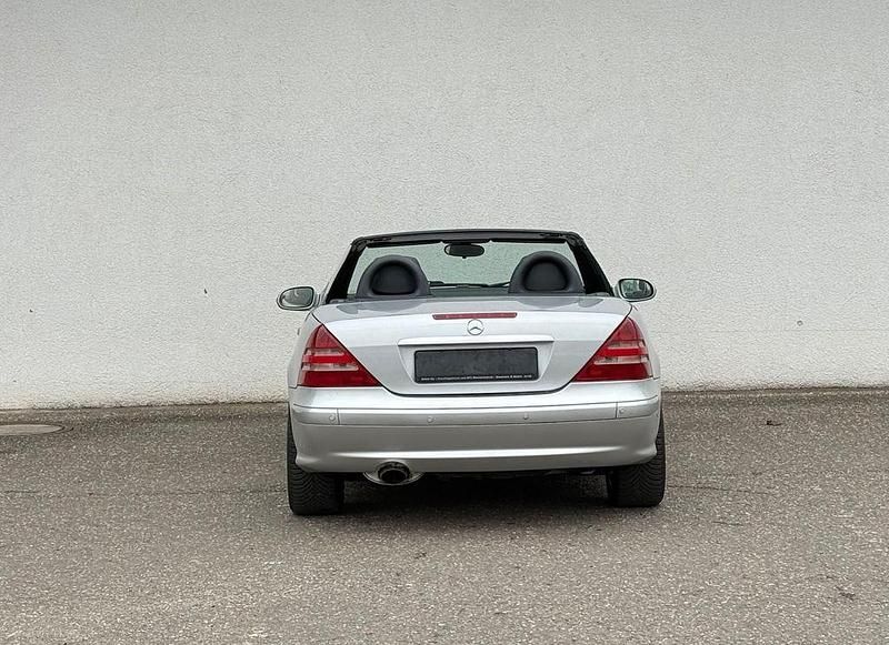Gebraucht Mercedes SLK200 163 PS (119 kW) 2001 Silber Cabrio