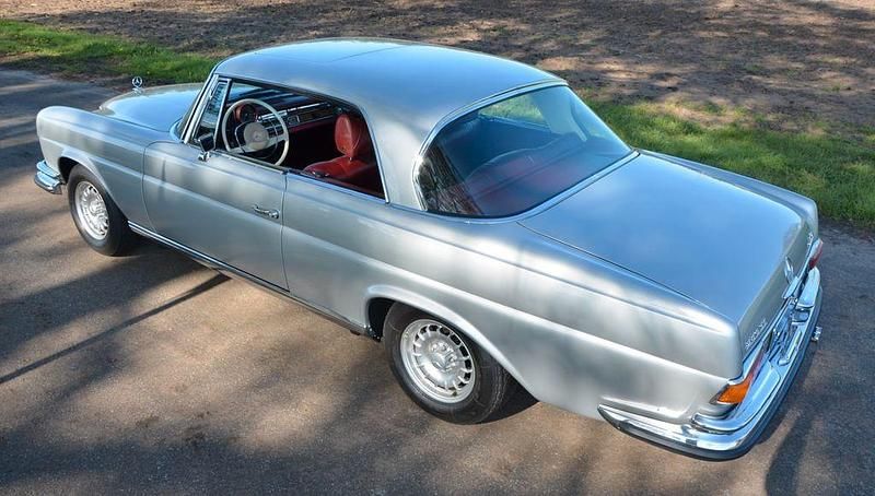 Gebraucht Mercedes W111 200 PS (147 kW) 1969 Silber Coupé