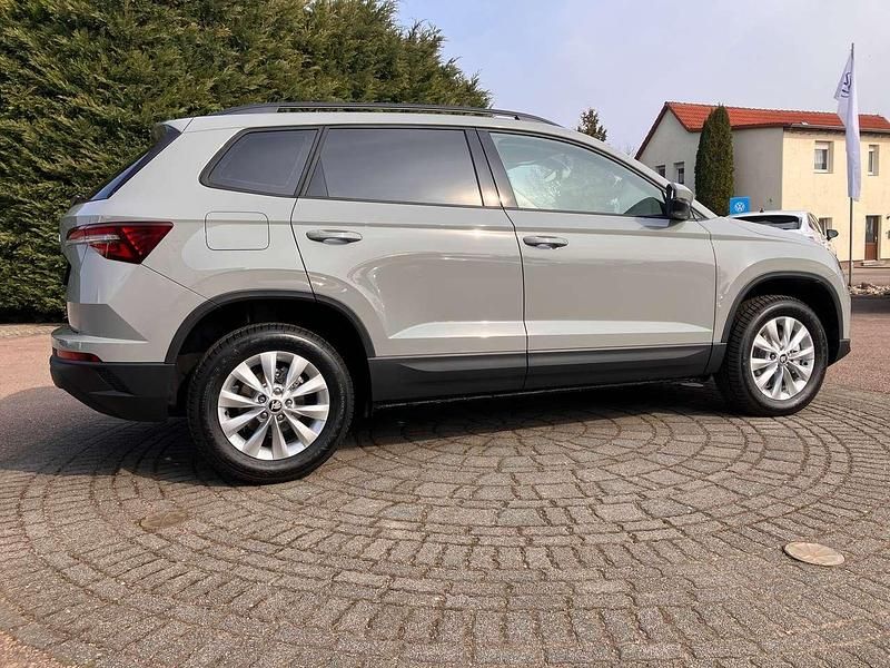 Gebraucht Skoda Karoq 150 PS (110 kW) 2025 Grau SUV