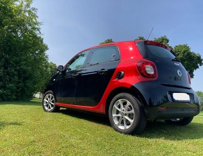 Gebraucht Smart ForFour 90 PS (66 kW) 2019 Rot Kleinwagen