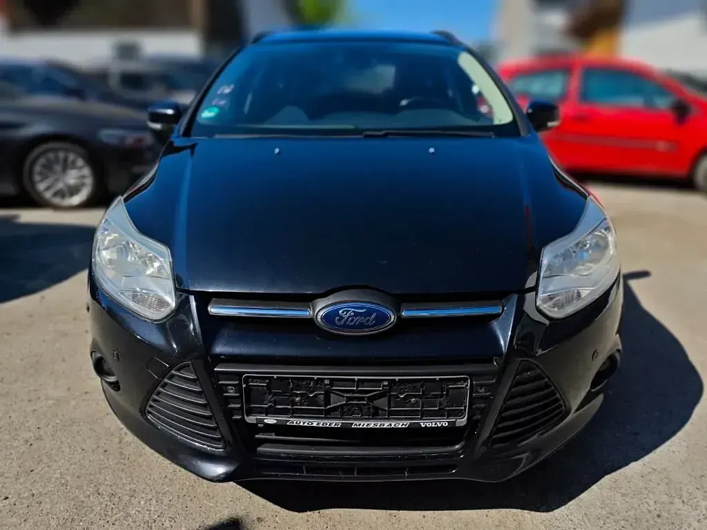 Gebraucht Ford Focus SYNC Edition 140 PS (102 kW) 2014 Schwarz Limousine
