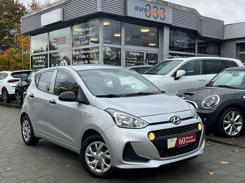 Silber Gebraucht 2017 Hyundai i10 Classic Kleinwagen | 10.990 € (Fairer Preis) - Bild 1/4