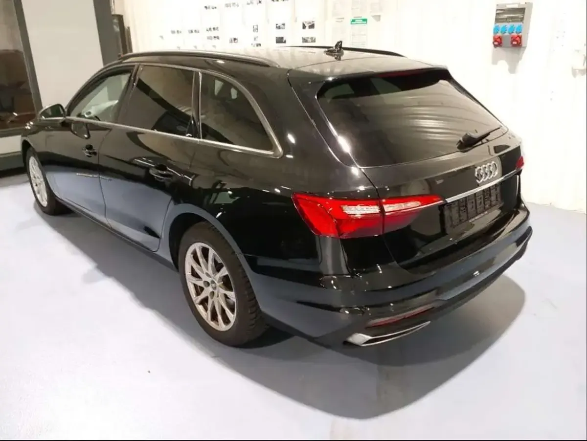 Usata Audi A4 150 CV (110 kW) 2022 Nero Station wagon