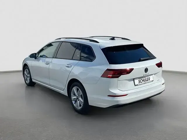 Gebraucht VW Golf VIII S 116 PS (85 kW) 2024 Weiß (oryxweiß perlmutteffekt) Kombi