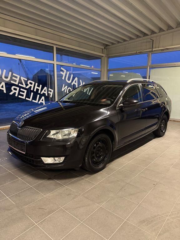 Gebraucht Skoda Octavia Ambition 140 PS (102 kW) 2013 Schwarz Kombi