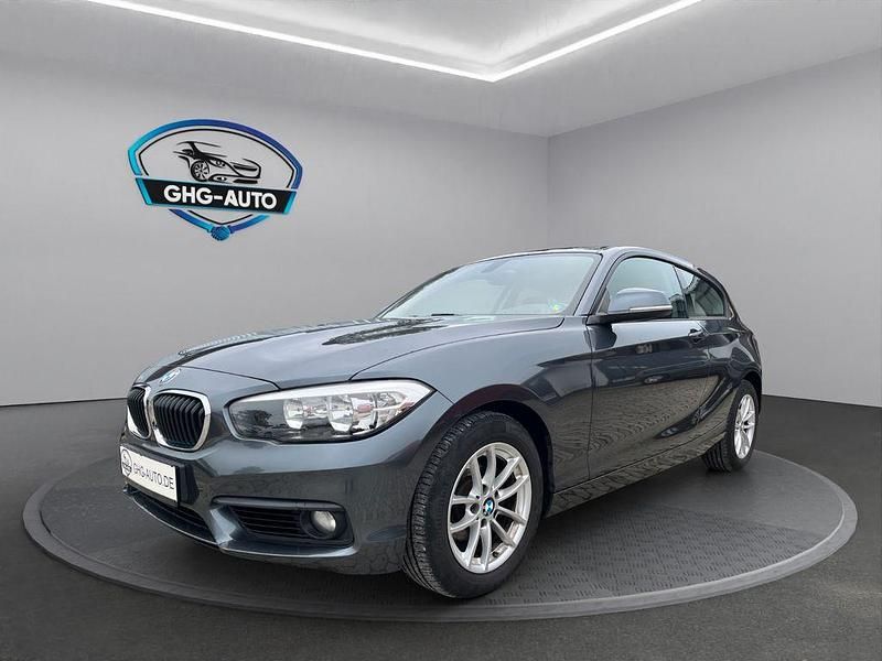 Grau Gebraucht 2017 BMW 118 Advantage Kleinwagen | 15.990 € (Fairer Preis) - Bild 1/4