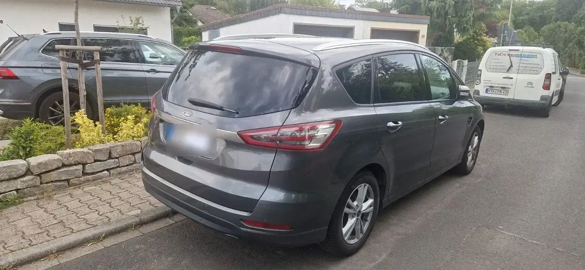 Gebraucht Ford S-MAX S 150 PS (110 kW) 2020 Schwarz Van / Kleinbus
