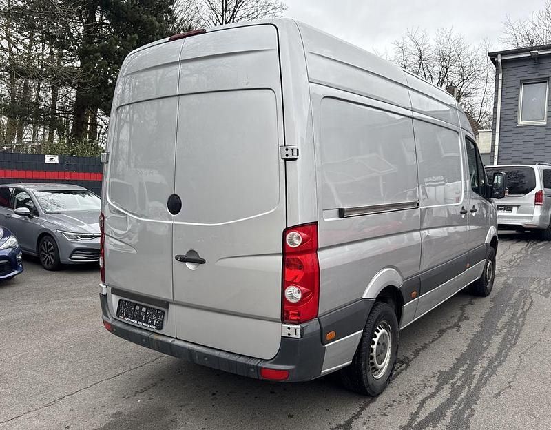 Gebraucht VW Crafter 136 PS (100 kW) 2013 Grau Van